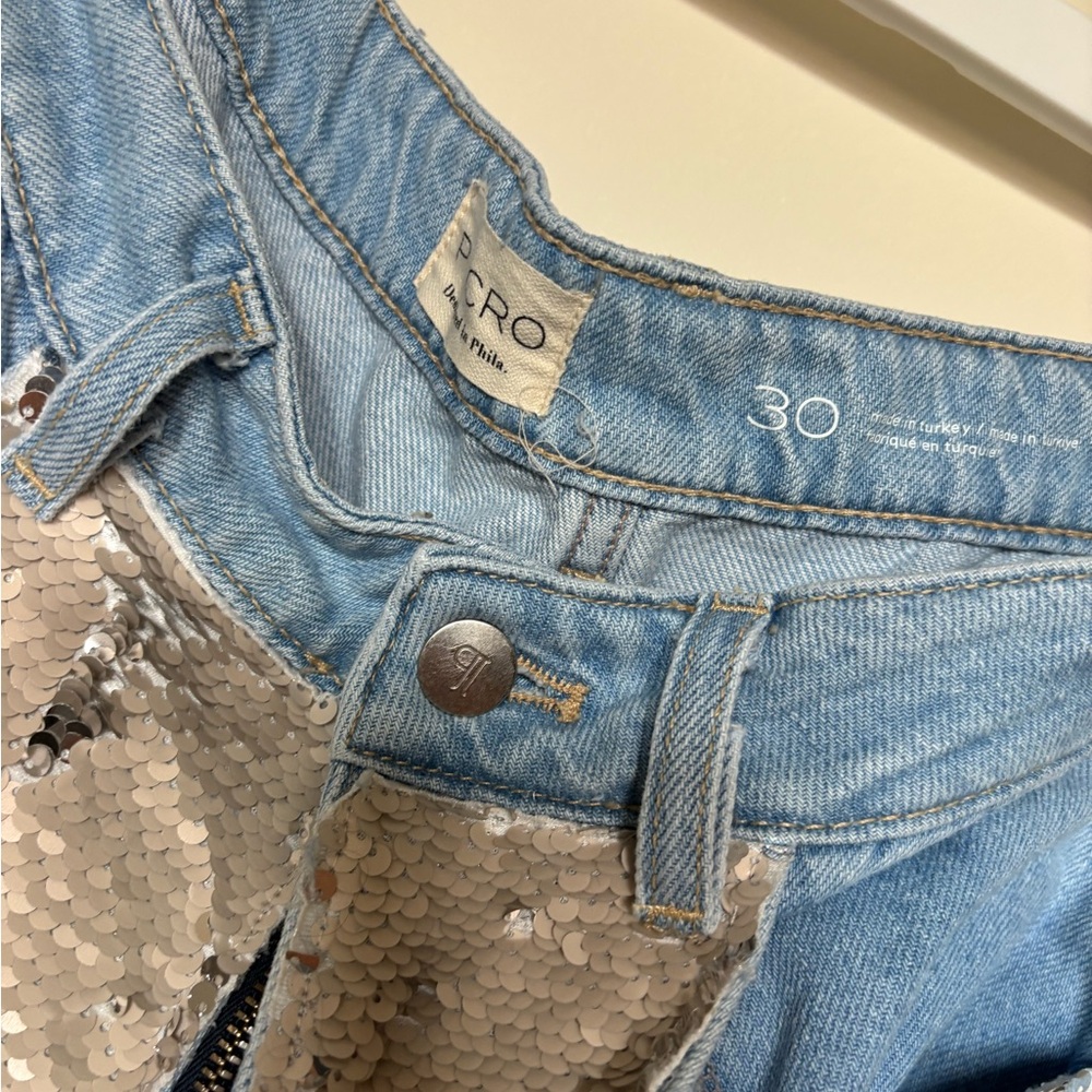 Pilcro anthropologie Wide-Leg Jeans in Light Blue and Beige sequinned Panels 30 - Picture 2 of 13